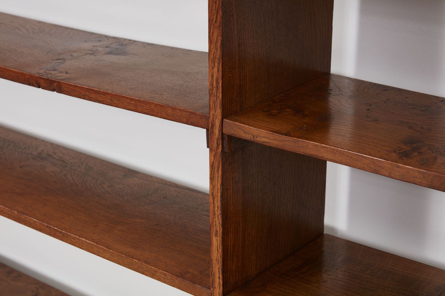 Long Narrow Open Shelves – Yew Tree House